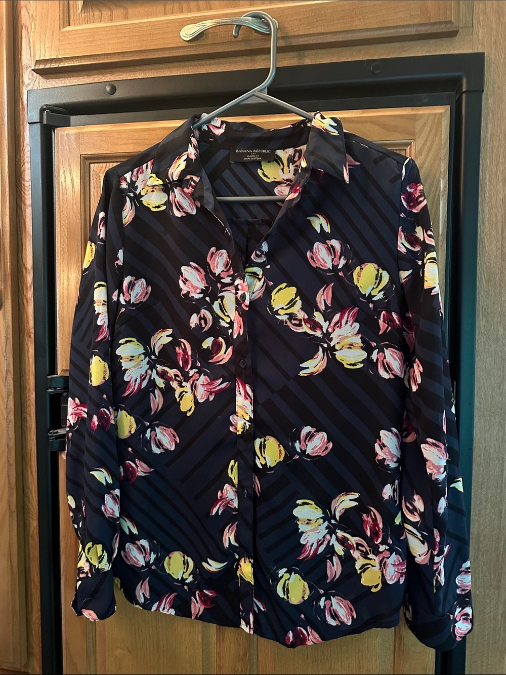 Banana Republic Navy Floral Long-Sleeve Button Shirt